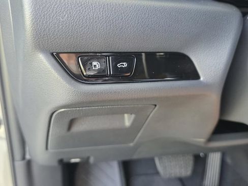 Used 2025 Lexus NX 250 FWD w/ Premium Package image 26