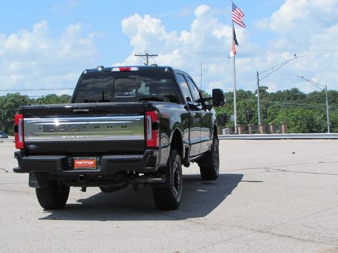 Used 2024 Ford F350 Platinum w/ Tremor Off-Road Package image 7