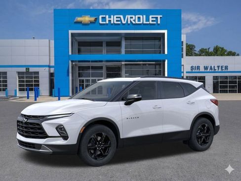 New 2026 Chevrolet Blazer LT image 3