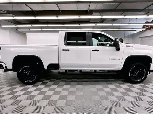 Used 2023 Chevrolet Silverado 3500 LT w/ All Star Edition AWD/4WD image 15