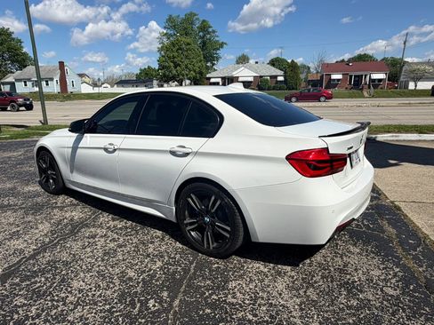 Used 2018 BMW 340i xDrive Sedan w/ Premium Package image 6