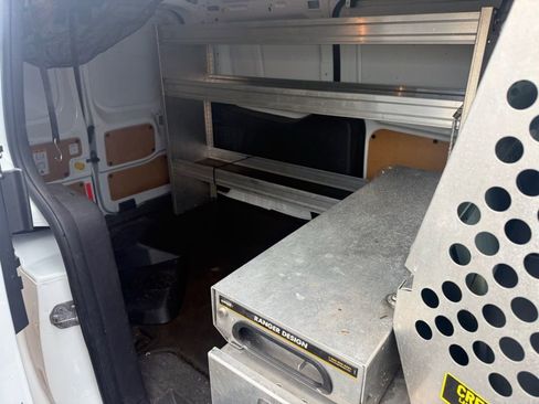 Used 2016 Ford Transit Connect XLT image 15