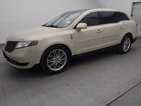 Used 2014 Lincoln MKT AWD w/ Equipment Group 201A image 2