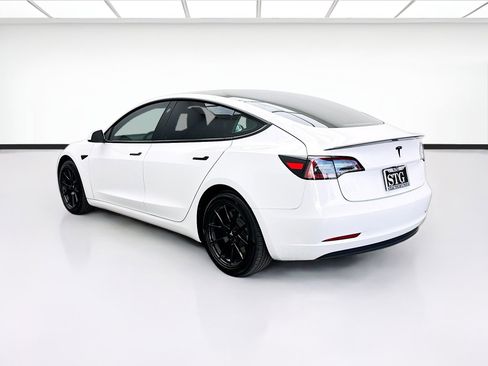 Used 2021 Tesla Model 3 Standard Range Plus RWD image 6
