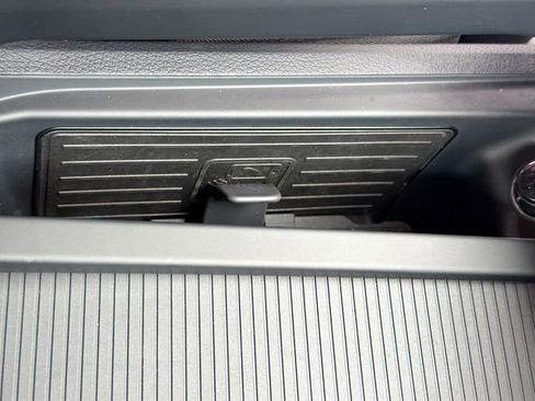 Used 2019 Audi e-tron Prestige image 31