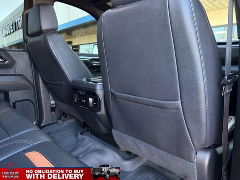 Used 2024 GMC Sierra 1500 AT4 w/ Technology Package image 27