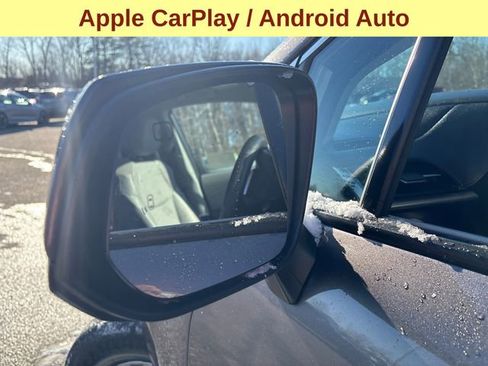 Used 2024 Toyota Sienna XLE image 8