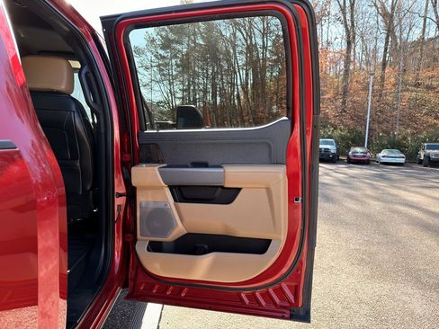 Used 2024 Ford F250 Lariat w/ Chrome Package image 20