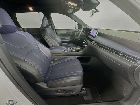 Used 2026 INFINITI QX60 Sport w/ Dark Cargo Package image 38