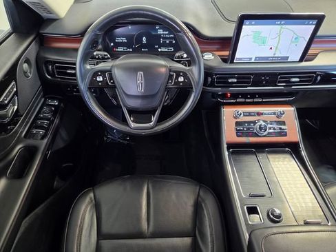 Used 2023 Lincoln Aviator Reserve AWD/4WD image 14