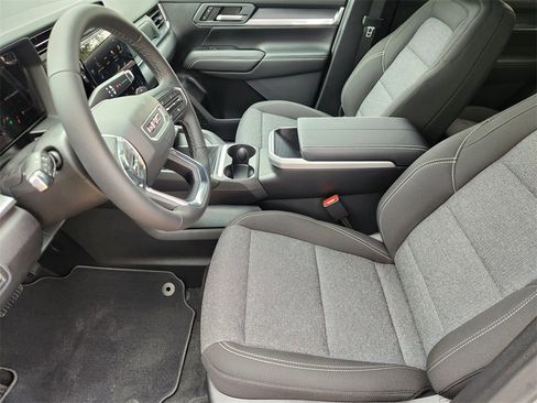 New 2026 GMC Terrain Elevation w/ Black Edition image 8