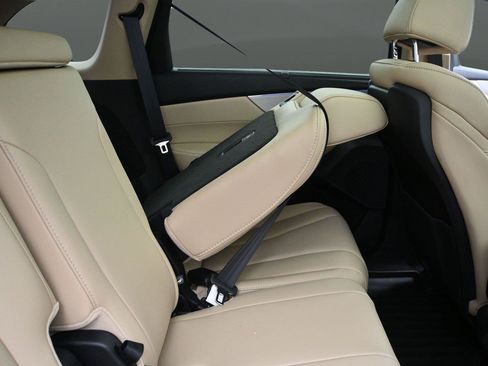 Used 2024 Acura MDX SH-AWD w/ Technology Package image 21