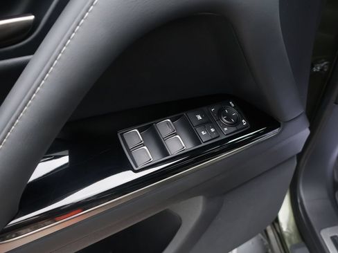 Used 2023 Lexus LX 600 4WD image 19