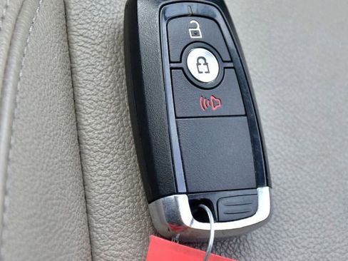 Used 2020 Ford Ranger Lariat w/ Technology Package image 26