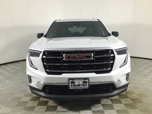 Used 2024 GMC Acadia Elevation w/ Luxury Package image 2