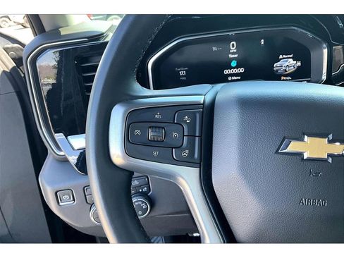 Used 2024 Chevrolet Silverado 1500 LT AWD/4WD image 11