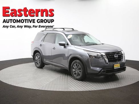 Used 2023 Nissan Pathfinder SV w/ SV Premium Package AWD/4WD image 53