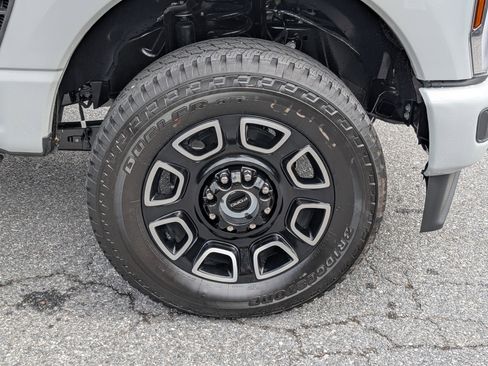 New 2026 Ford F350 Platinum image 6