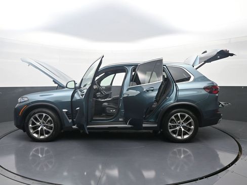 Used 2025 BMW X5 xDrive40i image 41