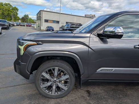 Used 2023 Toyota Tundra Capstone AWD/4WD image 2