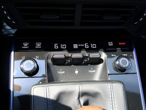 Certified 2026 Porsche 911 Carrera T RWD image 27