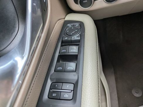 Used 2021 GMC Yukon XL Denali AWD/4WD image 31