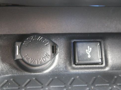 Used 2022 Toyota RAV4 XSE image 16