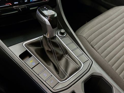 Used 2025 Volkswagen Jetta S image 24