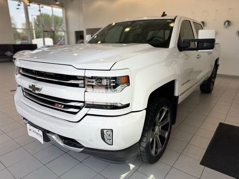 Used 2017 Chevrolet Silverado 1500 LTZ Z71 w/ LTZ Plus Package AWD/4WD image 32