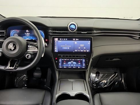 Used 2023 Maserati Grecale GT AWD/4WD image 21