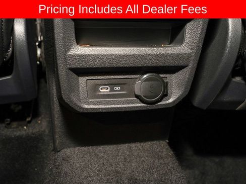 Used 2022 Volkswagen Tiguan SE R-Line FWD image 9