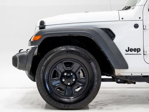 Used 2023 Jeep Wrangler Unlimited Sport AWD/4WD image 29