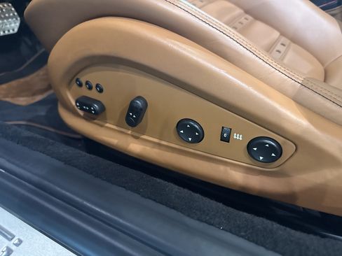 Used 2014 Ferrari California image 15