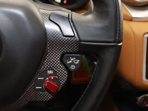 Used 2018 Ferrari California T image 62