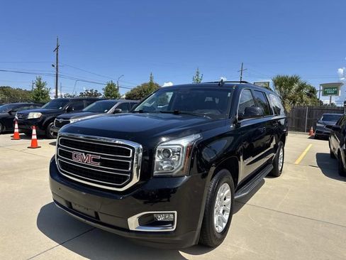 Used 2019 GMC Yukon XL SLT RWD image 3