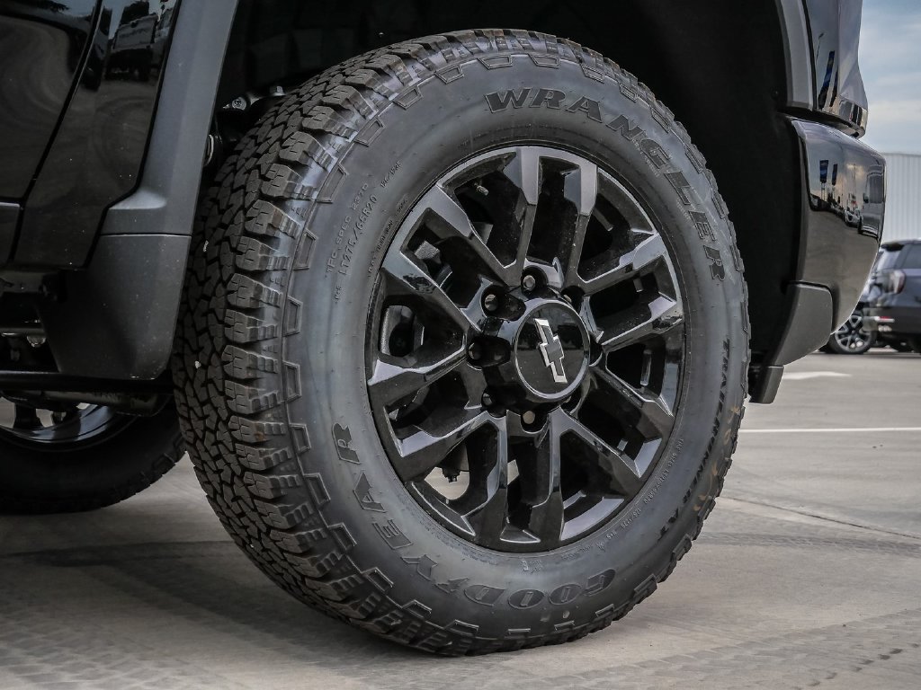 New 2026 Chevrolet Silverado 2500 Custom w/ Custom Convenience Package AWD/4WD image 9