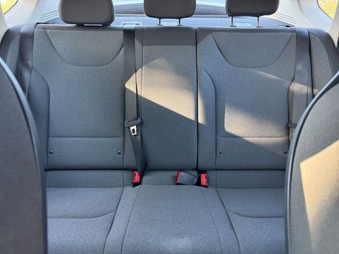 Used 2025 Kia K4 LXS image 39