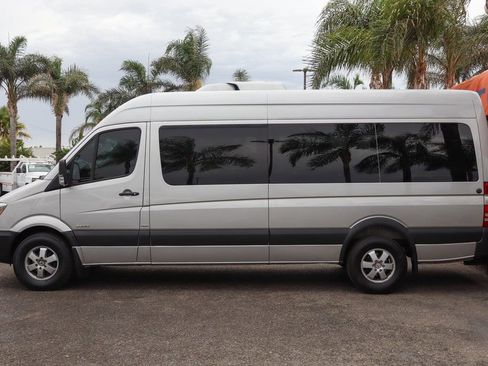 Used 2016 Mercedes-Benz Sprinter 2500 image 5