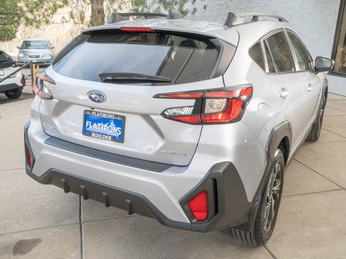 Used 2024 Subaru Crosstrek 2.0i Premium image 6