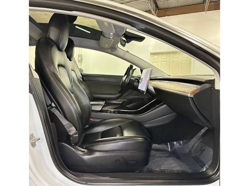 Used 2018 Tesla Model 3 Long Range RWD image 19