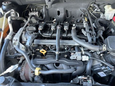 Used 2019 Nissan Kicks SV image 31