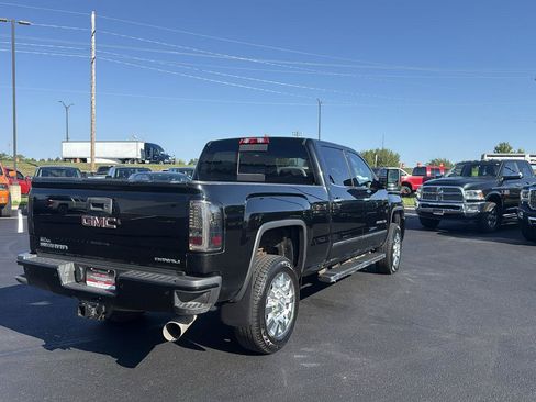 Used 2017 GMC Sierra 2500 Denali AWD/4WD image 5