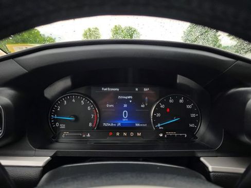 Used 2020 Ford Explorer XLT w/ Equipment Group 202A AWD/4WD image 29