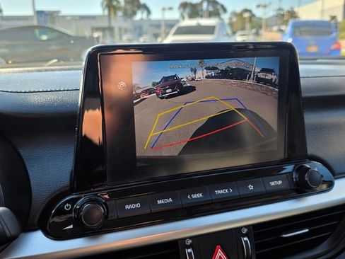 Used 2023 Kia Forte LXS w/ LXS Technology Package image 27