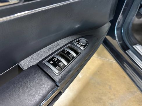 Used 2013 Mercedes-Benz S 550 image 12