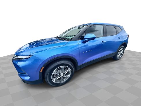 Used 2024 Chevrolet Blazer LT AWD/4WD image 1