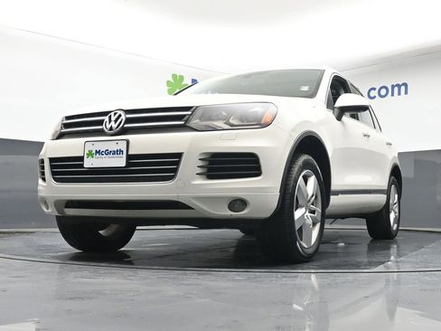 Used 2011 Volkswagen Touareg VR6 AWD/4WD image 7