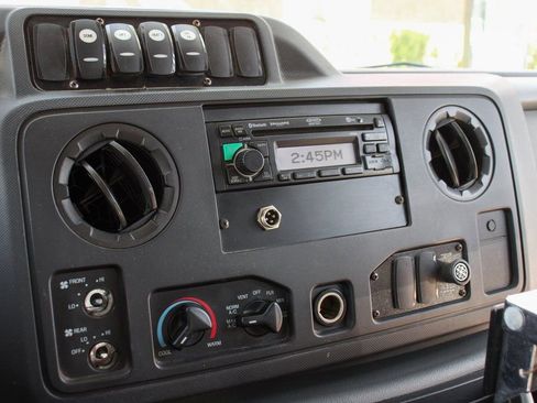 Used 2012 Ford E-450 and Econoline 450 Super Duty w/ Shuttle Bus Prep Pkg image 20