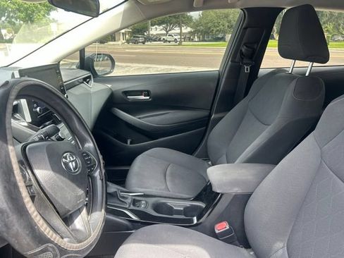 Used 2020 Toyota Corolla LE FWD image 11