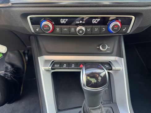 Used 2025 Audi Q3 2.0T Premium image 19